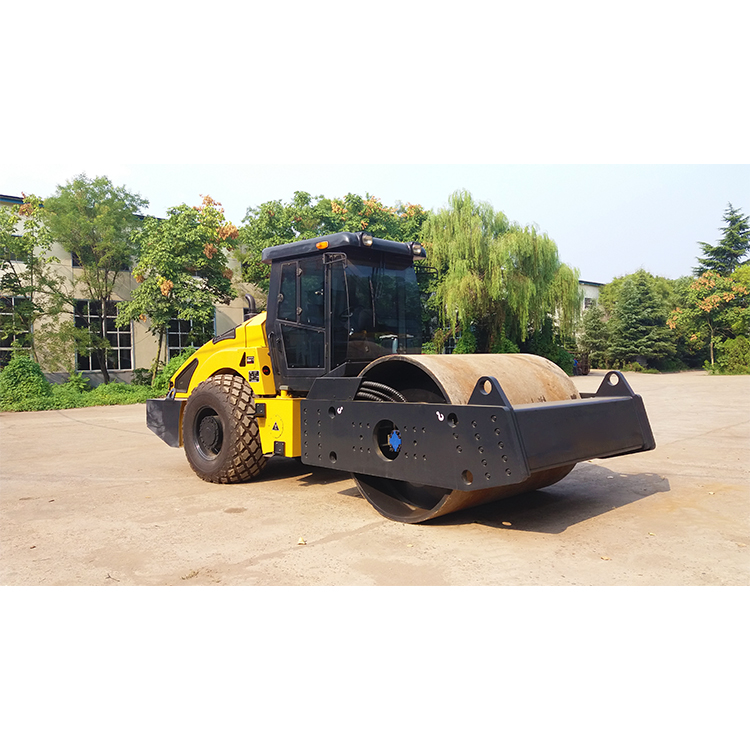 623B road roller